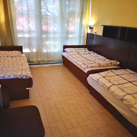 Beach Club Panzio Es Camping Aparthotel Zamardi Exterior photo